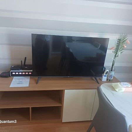 Hongdae Guesthouse2 1Min From Hongik Uni Station Exit #1 Seoul Exteriör bild